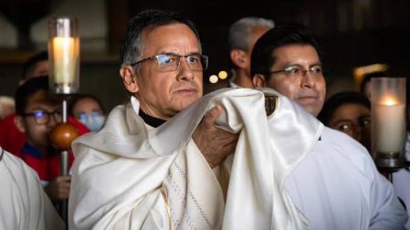 El regreso de Monseñor Efraín cardenal Carlos Aguiar