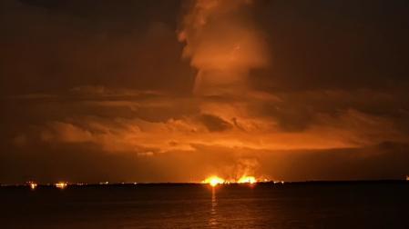 Habitantes de zonas cercanas a Cabo Cañaveral compartieron en redes cómo se observó la columna de humo de la explosión.