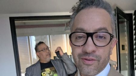 ¿Qué hizo Chumel Torres? El conductor sale a pedir disculpas tras la funa