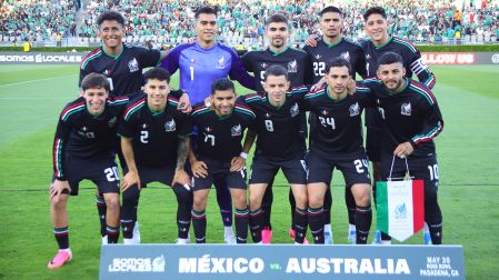 Este fue el XI del Tri para enfrentar a Australia en el compromiso celebrado en el Rose Bowl Stadium.