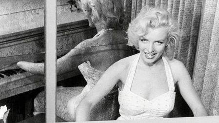 A 99 años del nacimiento de Marilyn Monroe: la historia del piano que acabó en manos de Mariah Carey