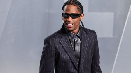 Travis Scott arrives at the 2026 Vanity Fair Oscar Party (98th Annual Academy Awards) Hosted By Mark Guiducci held at the David Geffen Galleries at the Los Angeles County Museum of Art (LACMA) at 5905 Wilshire Blvd on March 15, 2026 in Museum Row, Miracle Mile, Los Angeles, California, United States. (Photo by Xavier Collin/Image Press Agency/NurPhoto) Image Press Agency / NurPhoto / NurPhoto via AFP