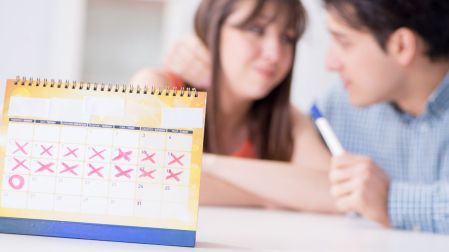 ¿Todas las mujeres pueden usar anticonceptivos hormonales?