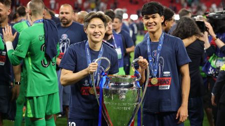 Lee Kang-in celebrando la segunda Champions del PSG obtenida el pasado fin de semana.
