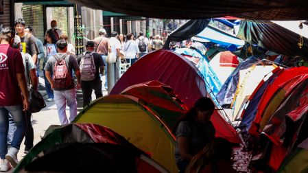 Los dirigentes magisteriales advirtieron que, mientras no existan respuestas concretas a sus demandas, continuará la huelga nacional, el plantón en la CDMX y las protestas.