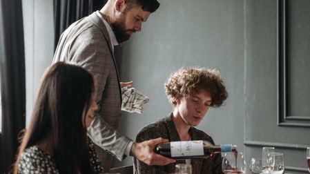 ¿Qué es un sommelier?