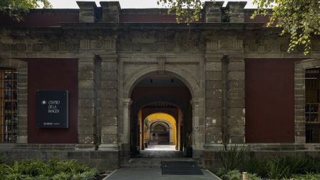 Bibliotecarios rechazan nombramiento de Guillermina Pérez Suárez en la DGB