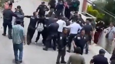 Tres estudiantes fueron trasladados a la Fiscalía Especializada en Materia de Delitos Cometidos por Adolescentes