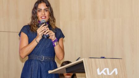 Ciudad de Mexico.04 junio 2026.KIA Campus CDMX.La alcaldesa Alessandra Rojo de la Vega llevo a cabo la instalacion del Punto Violeta numero 500. La acompanaron, Sehyun Park, CX, OW & DD Executive Advisor KIA Mexico, y Berenice Trevino, Sales Admin Senior Manager KIA Mexico.Foto: Eduardo Jimenez Fernandez / @LaloJimenezF22