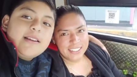 "Ese es nuestro camión": El emotivo video de un niño orgulloso de su mamá camionera conmueve internet
