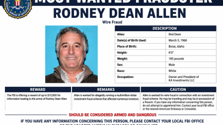 Cartel oficial del FBI que incluye a Rodney Dean Allen como Most Wanted Fraudster, acusado de fraude financiero en Idaho y desaparecido en 2017.