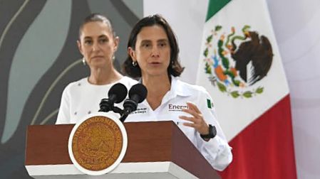 Luz Elena González, titular de la Secretaría de Energía.