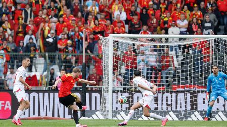 Kevin De Bruyne marcó un gol en la victoria de 5-0 sobre Túnez previo al Mundial