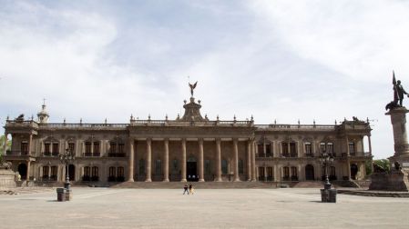 De la cancha a la calle: Guía turística del México mundialista