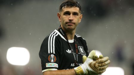 El Dibu Martínez cambió de profesión en el partido Argentina vs Honduras
