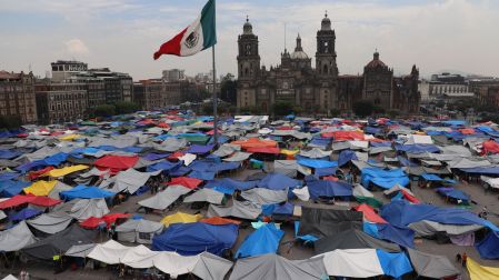 La secretaria reiteró que el gobierno federal no recurre a la represión para atender las demandas sociales y mantiene un compromiso irrestricto con la libertad de expresión.