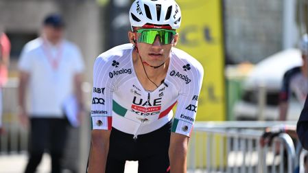 Isaac del Toro descendió tres posiciones en la Clasificación general del Tour Auvergne Rhone-Alpes 2026