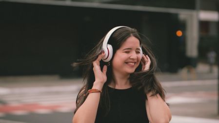 Canciones que hablan de futbol, ideales para escuchar en el Mundial 2026