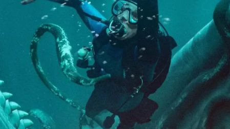 Tráiler de Whalefall: la historia del buzo Austin Abrams dentro de una ballena gigante