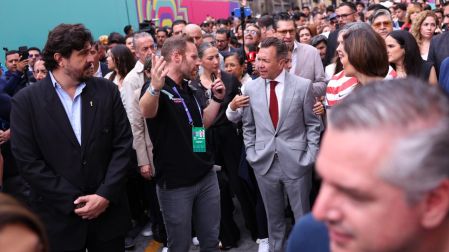 Pablo Lermus, gobernador de Jalisco, hizo acto de presencia en la FIFA Fan Fest.