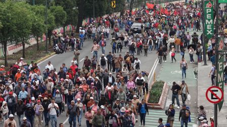Integrantes de la CNTE en calles de la alcaldía Tlalpan