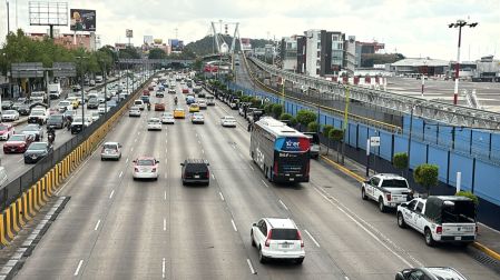 Así las patrullas en inmediaciones del AICM