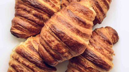 Croissants de masa hojaldre
