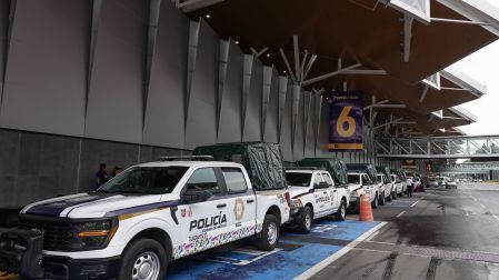 El AICM desplegó un operativo conjunto con elementos de la Guardia Nacional, policía capitalina