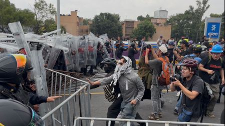 Así la riña