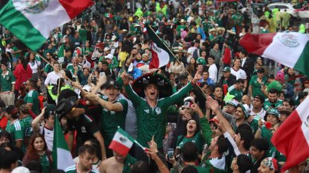 Hermanados, todos celebraron, rieron y brincaron de alegría, olvidando por un rato los días de caos