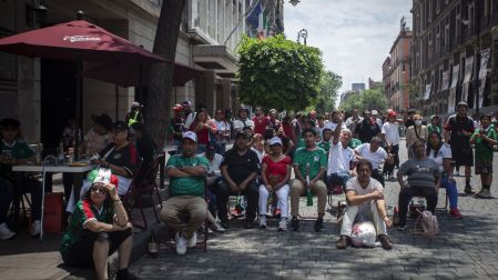 A pesar del aumento de precios, los establecimientos y los puestos en vía pública, lucían al cien por ciento