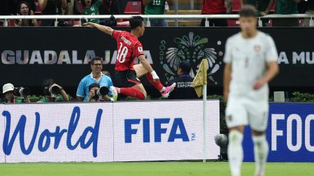 Hyeon-gyu Oh celebra la segunda anotación de los coreanos.