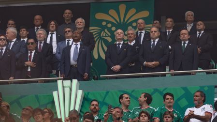 Gianni Infantino, Mikel Arriola y otros directivos