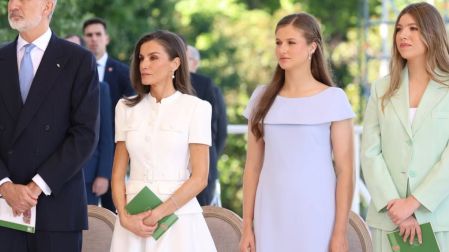 El look reflejó una faceta más relajada, moderna y cercana de la futura reina.
