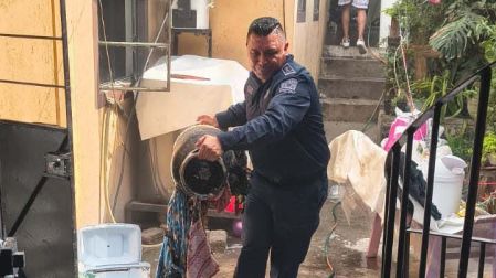 Como medida de seguridad, se evacuaron a seis personas, entre ellas dos menores de edad