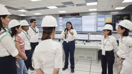 La jefa del Ejecutivo celebró que, gracias a la mayoría calificada en el Congreso de la Unión, se logró revertir formalmente la reforma energética del 2013