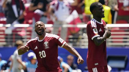 Qatar anota de último minuto y le roba un punto a Suiza