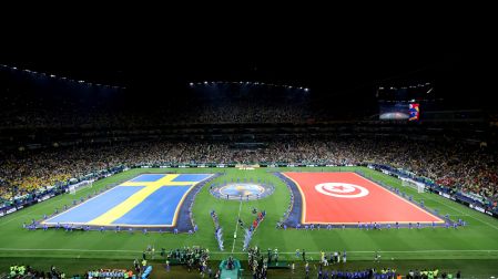 El Estadio Monterrey recibe su primer partido mundialista en su historia.