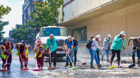 cuadrillas-barrido-calles-centro-historico-cdmx