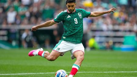 La playera de la Selección Mexicana entre las más subastadas