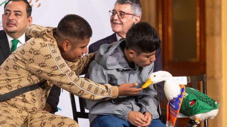 El Pato Merlín es una mascota perteneciente a la familia de Carla Ivette Gómez