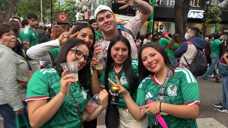 Personal de la Secretaría de Seguridad Ciudadana (SSC) de la Ciudad de México implementó filtros en las calles de ingreso al Ángel