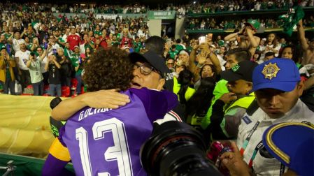 'Memo' Ochoa entró de cambio al minuto 78 del partido entre Chequia y México en el Estadio CDMX