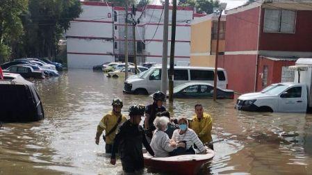 La CAEM reportó que personal especializado logró disminuir los niveles de agua acumulada