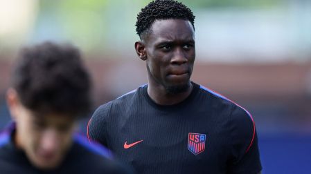 La FIFA dejó el castigo al delantero de Estados Unidos, en suspenso