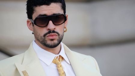 Bad Bunny convirtió su look de Schiaparelli en una auténtica declaración de identidad.