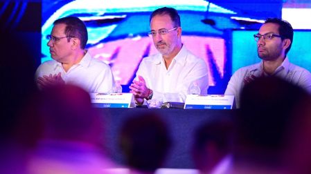 Inauguran Congreso de CAAAREM con llamado a modernizar las aduanas.