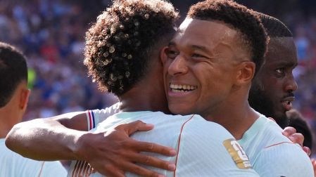 Kylian Mbappe marcó su octavo gol del torneo para el triunfo francés.