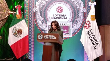 Este jueves 09 de julio de 2026 se llevó a cabo la ceremonia de develación del billete conmemorativo del Sorteo Superior No. 2891 dedicado al pato Merlín. El Teatro de la Lotería Nacional, ubicado en avenida Hidalgo 130, colonia Guerrero, recibió a su invitado de honor y su familia.