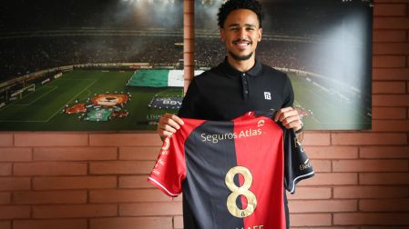 Ryan Mmaee llega desde el futbol de Chipre.